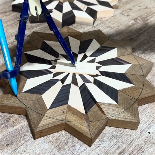 252K views · 386 reactions | Woodworking Wooden Desk Clock | DIY & Crafts | Facebook