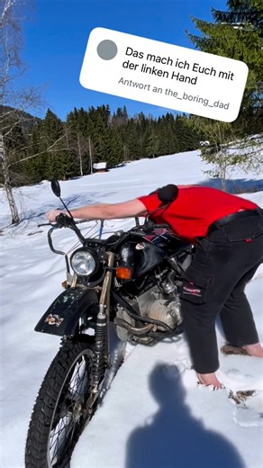 Enduroboxer.de on Instagram: "BMW Boxer Motor mit der Hand gestartet 💪 – Kickstart per Arm mit ordentlich Verdichtung ⸻ In diesem kurzen Reel starte ich einen klassischen BMW Boxer Motor nur mit der rechten Hand über den Kickstarter – ganz ohne Fuß. 💪🏍️ Leicht ist das nicht, denn der Motor hat schon richtig ordentlich Verdichtung und wehrt sich ein bisschen, bevor er läuft. Ein kleines Video für alle, die auf BMW Motorräder, Boxer Motoren, Oldtimer, Technik und echte Mechanik stehen. Hier sie