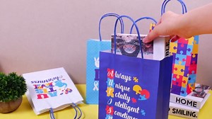 Outus 50 Pcs Autism Awareness Paper Gift Bags Bulk with Handle Accept Love Understand Autism Colorful Puzzle Candy Treat Goodie Bags for Women Men Party Supplies