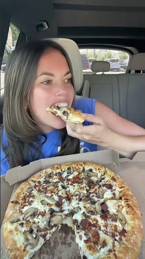 Domino’s Loaded Pizza Review 🍕🔥 Is This the Best Order? #dominos #dominospizza #pizzalover #pizza