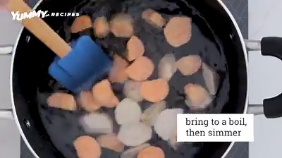 1.8M views · 8.9K reactions | Ginataang bilo-bilo is basically a coconut pudding loaded with tender sweet potato chunks, saba bananas, sago, and rice balls or the bilo-bilo. To make this dessert soup even more appetizing, some stir in ube halaya to add a pretty purple hue to the soup. Get the recipe here: https://bit.ly/2YvErLd Subscribe to our YouTube channel for more videos, recipes, and step-by-step guides: www.YouTube.com/Yummyph | Yummy PH | Facebook