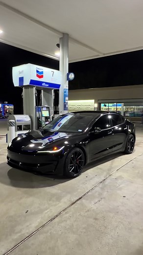 Experience the New Tesla Model 3 Performance