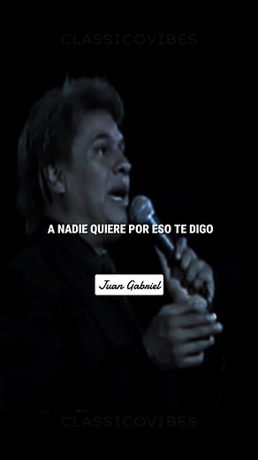 Abrázame Muy Fuerte de Juan Gabriel: Un Clásico