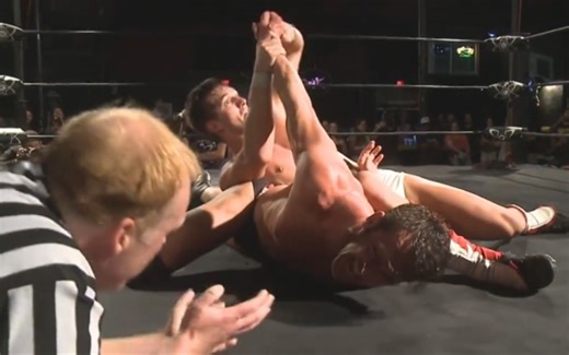 【WWE】当“锁技大师”碰上“断背大师”！一口气看完Rodrick Strong和Zack Sabre Jr的三场比赛！