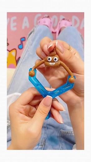 So funny #toy #toys #mainan #funny #funnytoys #goodthing #foryou #fyp