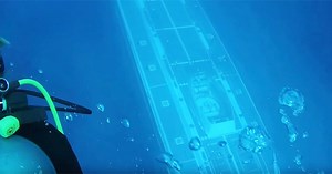 Submarine Appears Right Beneath Scuba Divers In Hawaii