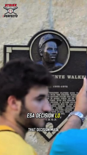 Honrando a Roberto Clemente: Un Héroe del Béisbol