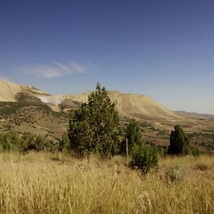 After 75 years of operation, Rio Tinto Kennecott is retiring the Utah Power Plant located in Magna, Utah. The plant retirement and acquisition of renewable energy certificates will remove more than 1 million tons of CO2 from Kennecott’s Wasatch Front operations and reduce its annual carbon footprint by as much as 65 percent. This is an important milestone in achieving Rio Tinto’s goal of being carbon neutral by 2050. There will be no job impacts as a result of the power plant retirement. | Rio T
