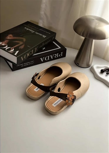 The Best Sandals and Slippers for Comfort