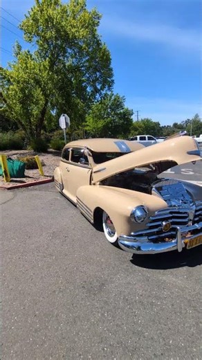 1947 Chevrolet Fleetline – "Bomb" Style Lowrider