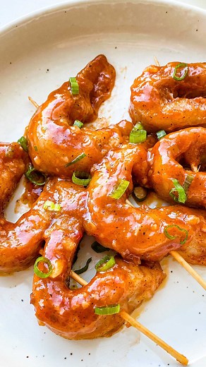 Lisa Kitahara | 🍤 Vegan Ebi Chili エビチリ (Chili Shrimp Stir Fry) Ebi Chili is a Japanese style chili shrimp dish with with origins from Sichuan province in... | Instagram