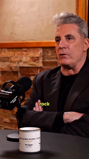 Dani Cabana on Instagram: "Último Acorde Talks 24 con @loquillo 💛 En colaboración con @elcorteinglescultura Loquillo es una de los mayores referente del rock español y ha sido un placer que haya pasado por el podcast. Hemos podido charlar de sus inicios en la música, de su opinión de la escena musical actual, de la exigencia, del futuro del rock en España y la importancia de la música en su vida. Ya tenéis disponible el nuevo episodio de Último Acorde Talks en todas las plataformas 🎙️"