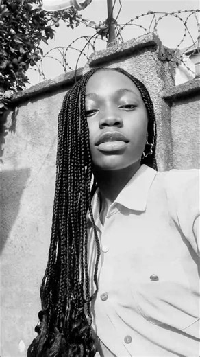 These pictures were taken on the last Sunday of December, 2025 Sometimes attention to details can be very important, but remember to enjoy every moment of the road and don't be too hard on yourself. You will get there! Just focus and have fun while at it ❤️ #ellaakhere | Ella Akhere