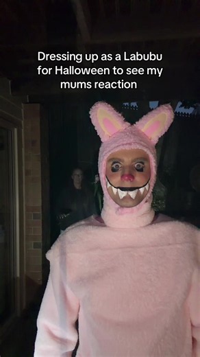 Labubu for Halloween 😭 #foryoupage #viralvideos #grumpyleanne #halloween #labubu