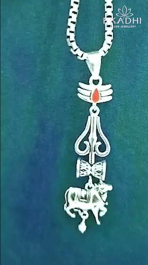 Mahesh Babu’s Iconic Varanasi Chain – Exclusively at EKADHI
