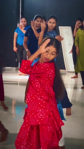 2026දිවත් Bollywood, Kollywood, Traditional, Free Style මේ හැම style එකක්ම එකම තැනකින් ඉගෙනගෙන ලස්සනට Dance කරන්න කරල enjoy කරන්න කැමති බොරලැස්ගමුව , මාලඹේ , මගරගම අවට ඔයාට DANCE with DAMITHRI DANCE ACADEMY Malabe - IDW Studio Every Sunday 12:30 to 2:30pm Boralasgamuwa - Ovinto Studio Every Sunday 4:15 to 6 pm Maharagama - Nilakshi Studio Every Monday 6:30 to 8pm වැඩි විස්තර wa.me/94785192192 whatsapp කරන්න Instructor & DC @Damithri Subasinghe | தமித்ரி #damithri #dancewithdamithri #viral #tikto