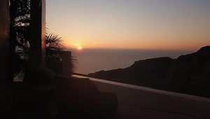 Is there anything you regret? I asked my father this for the first time recently. This is a moment I never thought I’d be ready for… Have u had a moment like this? What did u think? learn? Feel? Watch Noted: Alicia Keys The Untold Stories a 4 part series on my YouTube channel Wow! Life is craaazzzyyyyy https://aliciakeys.lnk.to/NOTED | Alicia Keys