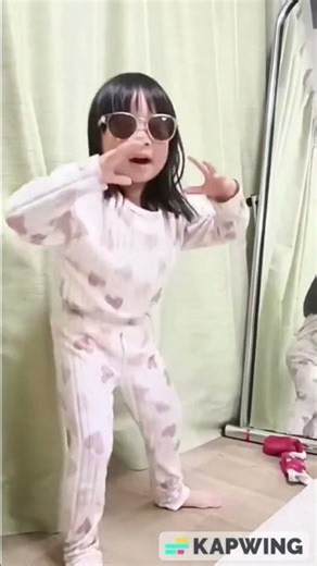 ペンパイナッポーアッポーペン (PPAP) · PIKOTARO - PPAP #shorts #ppap #babygirl