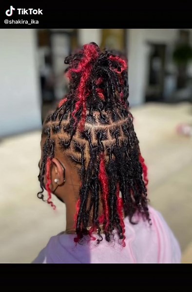 Colorful Dreadlocks for Women: A Stylish Obsession