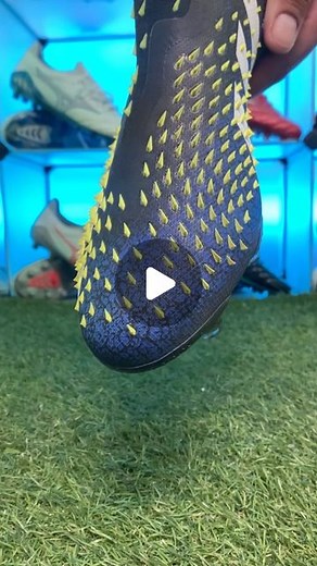 Bettho Lewandowski on Instagram: "Mutator vs Freak vs Edge  . #adidas #FutbolistasYouTube #PredatorMutator #PredatorFreak #PredatorEdge #Laceless"