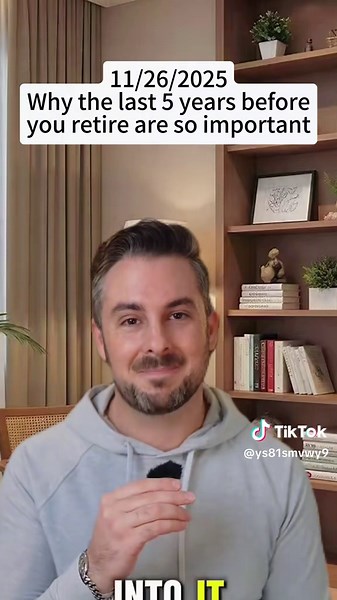 Early Retirement vs. Higher Benefits: Key Pros & Cons