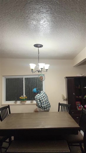 Coyote Ugly Era: Mom's Epic Regret