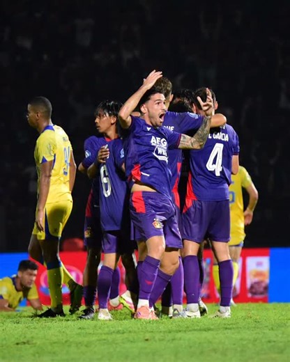 BRI Super League on Instagram: "Gol balasan @persikfcofficial #BRISuperLeague #BRImo #KPRBRI #KKBBRI #kreditBRIguna 🏦 BRI merupakan peserta penjaminan LPS, serta berizin dan diawasi Otoritas Jasa Keuangan & Bank Indonesia."