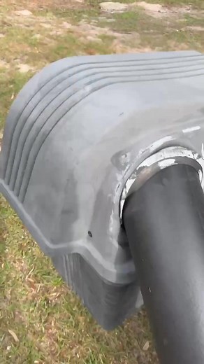 $1,250 • Craftsman LTS 2000 riding mower with Bagger System Craftsman gold edition 2.0 LTS 2000 riding mower with Bagger system. Mower runs perfect low hours. All maintenance has been kept up new Blades fresh oil change ready for the season. Asking 1250. Please only serious inquiries. Feel free to reach out at 803-269-3293 anytime. https://www.facebook.com/marketplace/item/1075809737774175/ | Franklin Gurganious