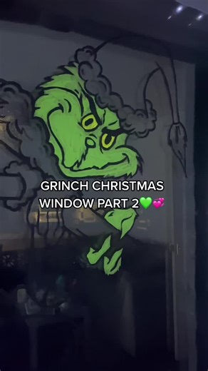 GRINCH WINDOW P3💚💕✨ #fypシ #grinch #grinchwindow #grinchpainting #🎅🏼🎄 #merrygrinchmas💚 #fyp #christmaswindowpainting #MyBrawlSuper