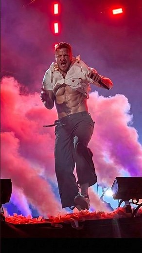BELIEVER: DAN JUMPS THROUGH FIRE! — Imagine Dragons Budapest | Dan Reynolds