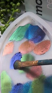 828 reactions · 24 shares | Obsessed with this boat tray with its own oars. What colour combination shall I try next Using @mouldd_resin epoxy resin Here's the extended version...shall post the shorter one later as I love to compare how well received they are. #quirkydecor #boatdecor #chrome #coloushift #resin #epoxy #resinart #resinpour #pouring | Lily Minilli | Facebook