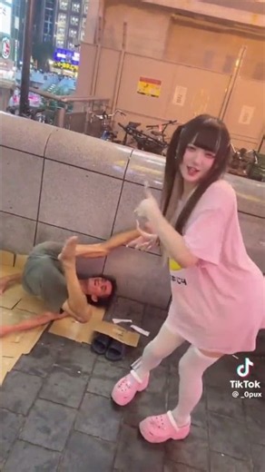 ホームレスの父親でさえ、あなたのことを誇りに思っています。