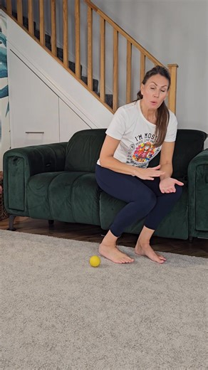 Here’s a simple foot mobility exercise that helps restore movement through the ball of your foot. When that area moves well, it absorbs shock better and gives you more push-off power when you walk… meaning less impact on your joints and a smoother, more comfortable stride. #MobilityAndBalance #FootMobility #SeniorFitness #FitnessOver40 #TheFitnessLady #beginnerworkout | The Fitness Lady