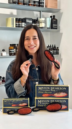 jcApotecari | El cepillo favorito de las celebrities, estilistas y expertos en belleza ✨ El Mason Pearson no solo transforma tu melena, también cuida tu... | Instagram