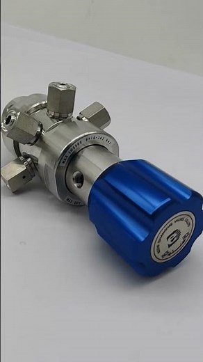Ultra High-Purity Two-Stage Pressure Regulators