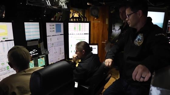 What happens inside a U.S. Navy submarine?