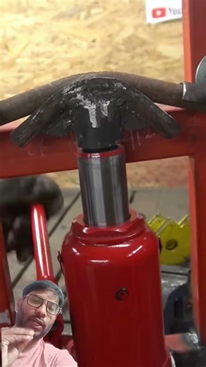 pipe bending machine useful in fabrication work #pipingwork #grillswork #weldingwork #pipebending