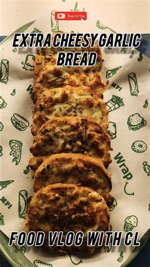Extra cheesy garlic bread 😋🍞|#food #recipe #cooking #garlic #viral #shotrs #youtubeshorts #cheese