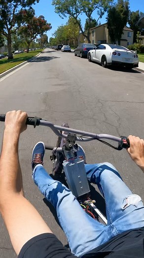 Dan aka Ekarts on Instagram: "YouTube - Electro Fab #electric #bldc #motor #72v #3kw #diy #custom #handmade #homemade #aluminum #tig #welding #fabrication #drifttrike #driftkart #drifting #karting #slammed #rgb #trike #trikedrift #trikelife"