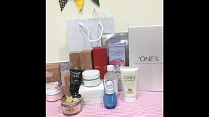 【魔幻驚喜包上市啦～～！】 各位歐恩伊的朋友們～ 有沒有發現學院魔法風吹進官網了呢？ hyperurl.co/0cty00 驚喜包上市優惠$999 徹底給肌膚保養驚喜不斷！ 『驚喜包的魔幻旅程通知』 1.商品內容為隨機3樣 2.市值為$4,000元以上 3.產品有效期限最短9個月以上 趕緊給肌膚獲得魔力般地保養吧！！ hyperurl.co/0cty00 | MYONE