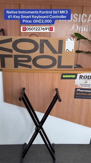 Native Instruments Kontrol S61 MK3 - Perfect for Music Production