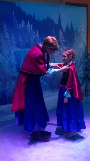 Anna and Elsa on Disney Cruise Line