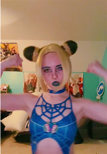 New cosplay?!? I CANNOT GET THE WIG TO STAY ON MY HEAD OMG THE BUNS #jjba #shadowbanned #jojosbizarreadventure #stoneocean #jolynekujo #cosplay