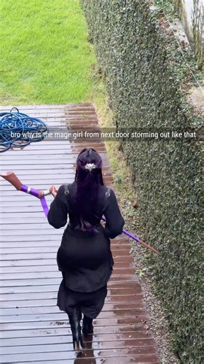 I’m pretending I didn’t see anything 😳 Fern is no joke! #anime #cosplay #frieren #youtubeshorts