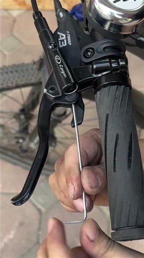 Brake lever reach too long Here’s the fix