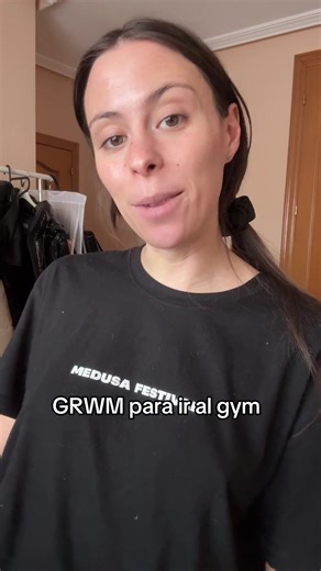 Al final he hecho hombro 🙈🥥 | IG: tatianapm96 #grwm #visteteconmigo #gym #gymgirl #gymmotivacion