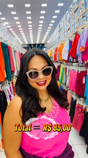 ANDREYA MARQUES•influenciadora digital on Instagram: "🛎️ ATENÇÃO, A VOZ DO BIGFONE CHAMOU! 🛎️ Quem atende primeiro tem missão pra cumprir 😅 O desafio foi claro: ✨ montar um look completo por MENOS de R$100 🎯 sair com um troco ❌ se não cumprir… é DESCLASSIFICAÇÃO E ó… missão dada é missão cumprida 💅🔥 Resultado? Look estiloso, bolso intacto e tudo isso no Caruaru Shopping 🛍️💛 Aqui o jogo vira, o estilo aparece e o preço não assusta. 📍Vem pro Caruaru Shopping e prova que você também conseg