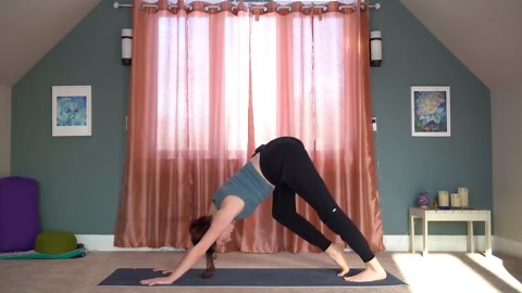 5 Min Morning Yoga Stretch | Quick Daily Stretching Routine