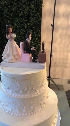 Gamer Wedding Cake | Unique Ideas for Gaming Themed Cakes