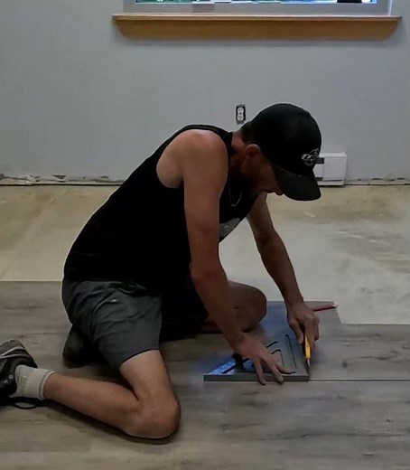 How to install glue down LVP flooring. Luxury Vinyl Plank.